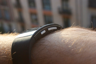 Illustration for article titled Sony SmartBand Talk: otra pulsera que nunca debió fabricarse
